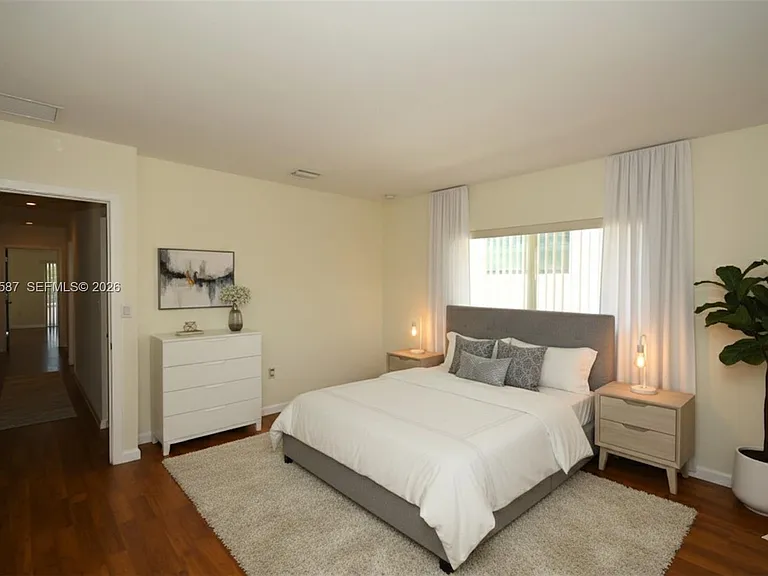 2780 SW 33rd Ave — Photo 13
