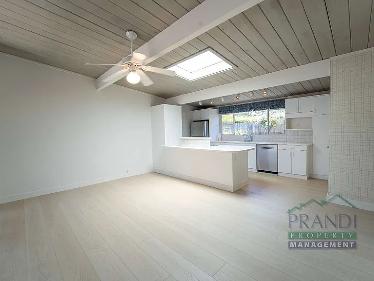 1221 Idylberry Rd — Photo 8