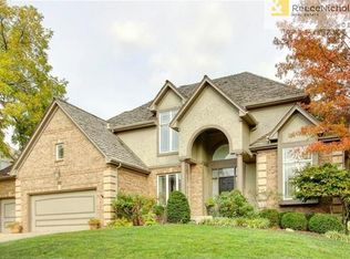 9409 Redbud Ln, Lenexa, KS 66220