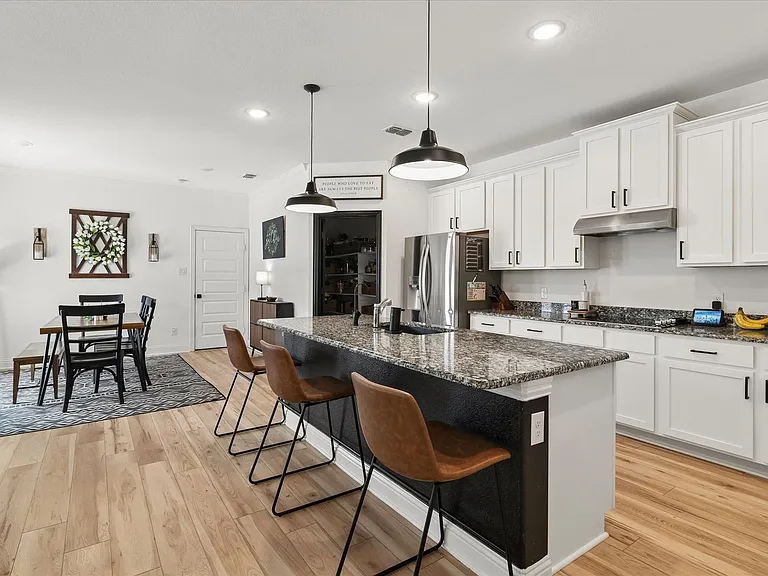 10032 Travis Dr — Photo 9