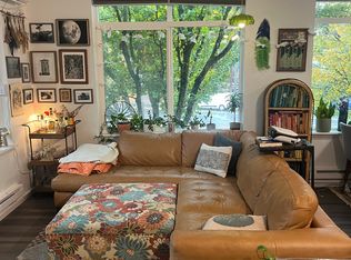 4814 Interlake Ave N APT 201, Seattle, WA 98103