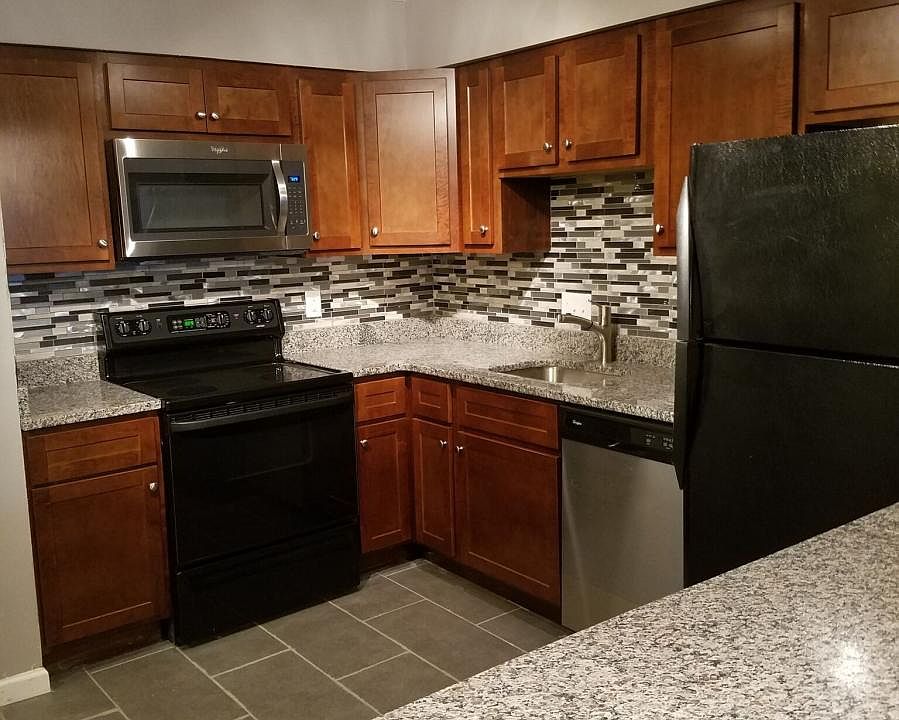 1st image of 4355 Maryland Ave APT 104