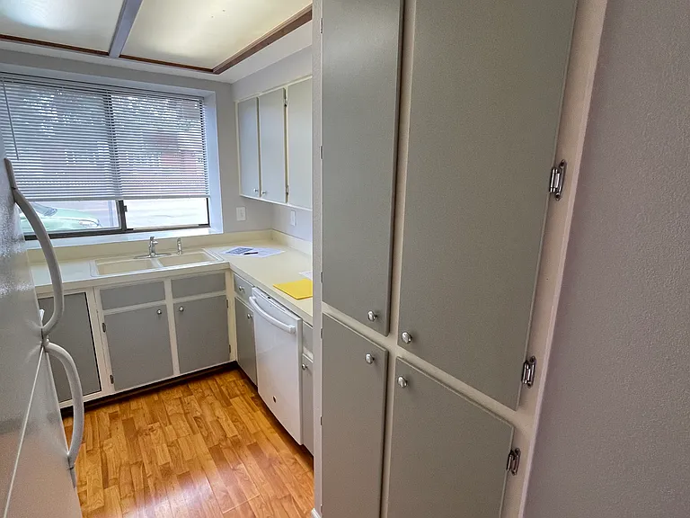 1331 Birch St #7 — Photo 5