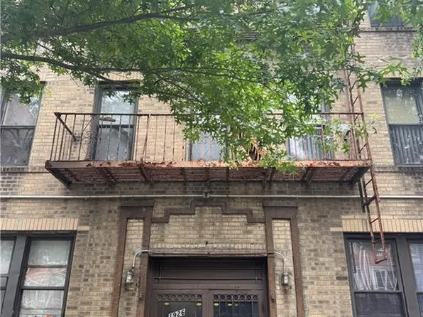 1926 83rd St, Brooklyn, NY 11214
