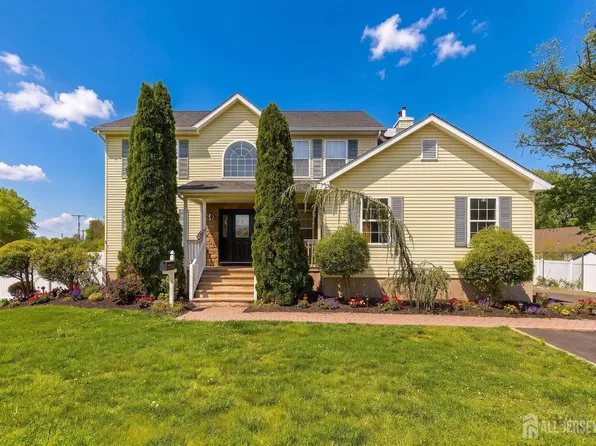 374 Mounts Mills Rd, Monroe Township, NJ 08831