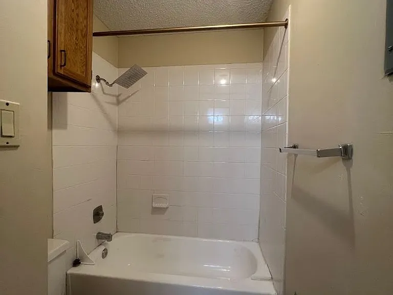 2210 Pearl St #302 — Photo 12