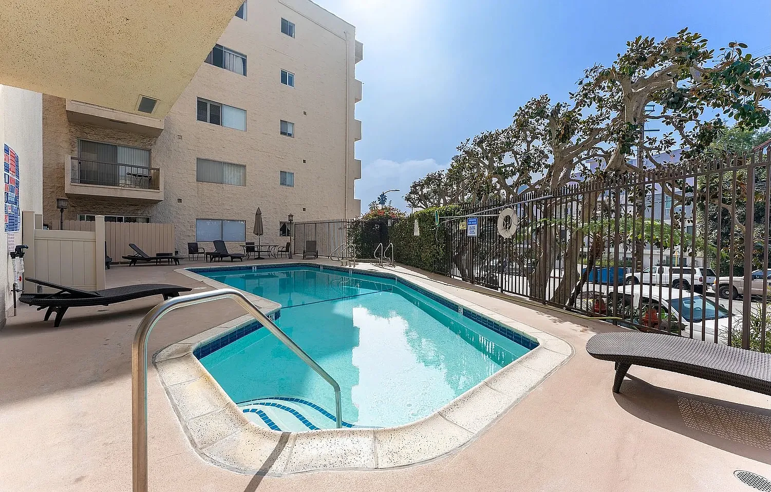 3 bed, 1500 sqft, $5,000 — Photo 4