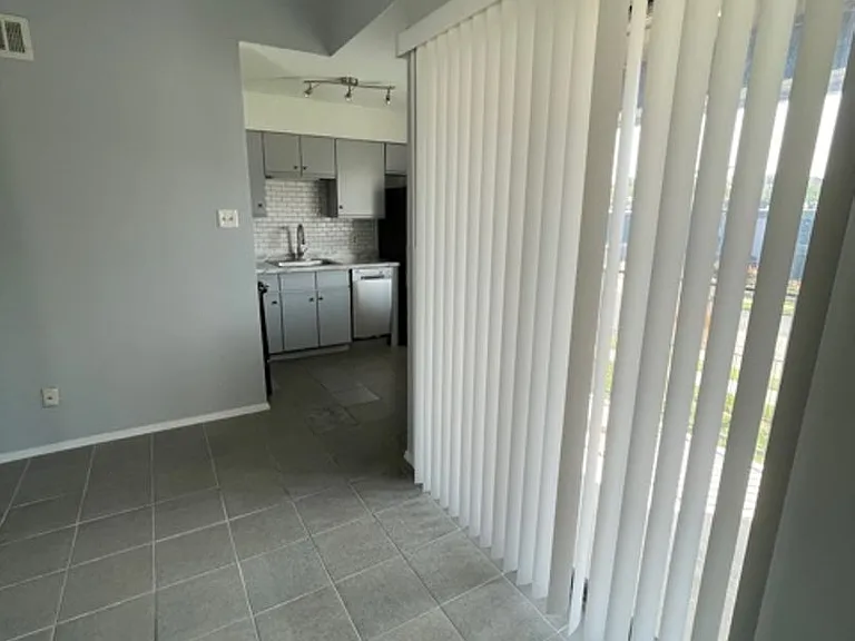 1840 Burton Dr #117 — Photo 3