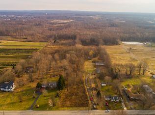 5734 Middle Ridge Rd, Madison, OH 44057