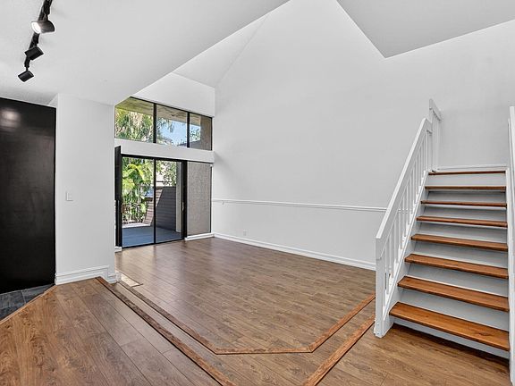 2nd image of 715 Saint Albans Drive