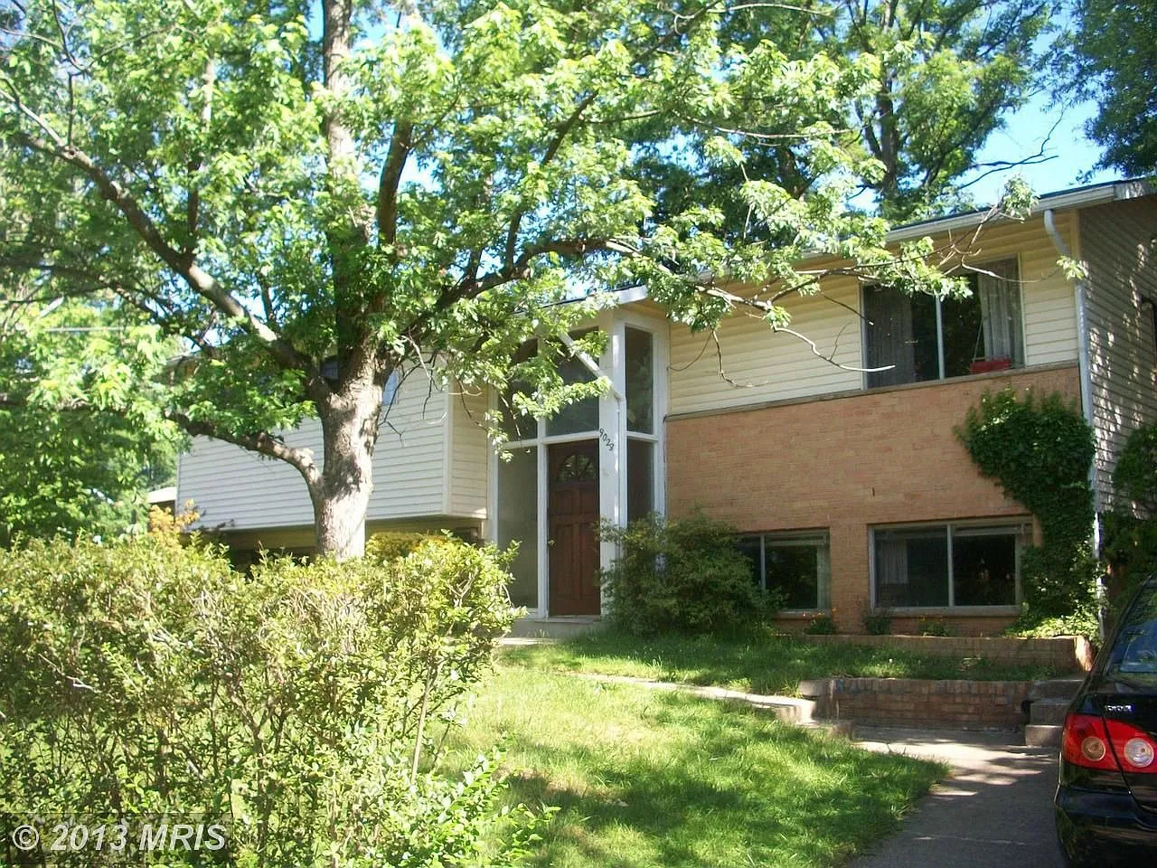9028 Hickory Hill Ave photo 1