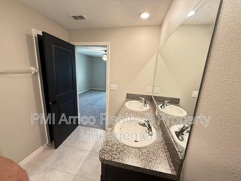 14906 Imperial Purple Ln — Photo 19