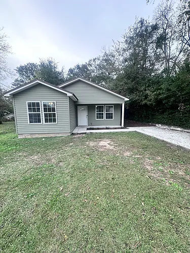 1010 E Newton St Photo 1