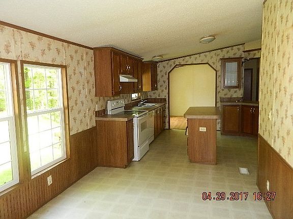 2nd image of 1419 County Road 144