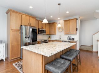 4625 Victor Path UNIT 8, Hugo, MN 55038