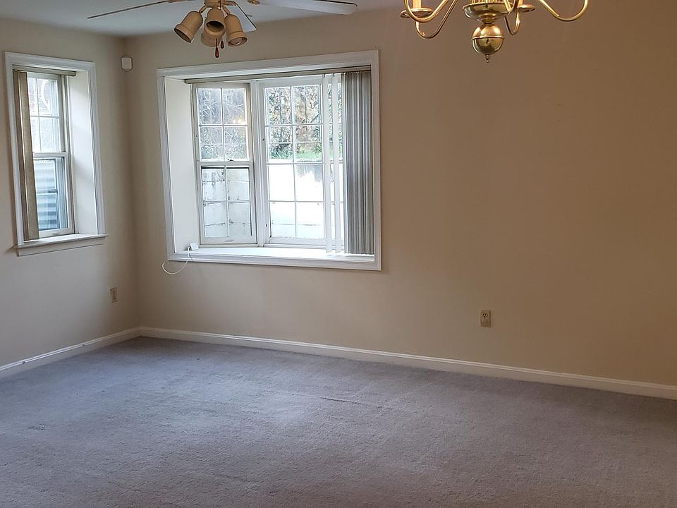 1st image of 1540 13th St S #B