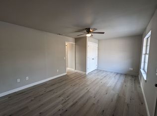591 E Boswell St APT 17, Batesville, AR 72501