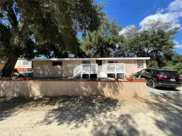 39304 Calle Berro, Green Valley, CA 91390