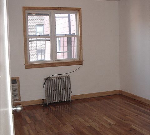 3rd image of 2029 23rd St #3