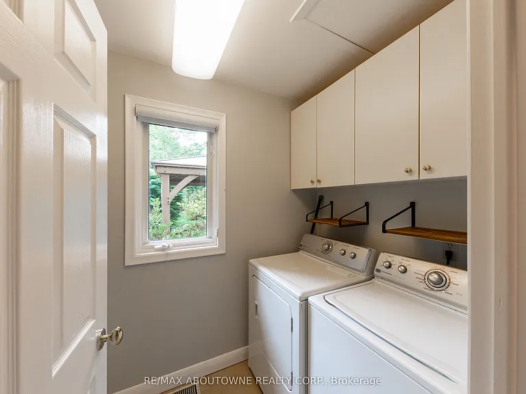 1290 Braeside Dr — Photo 14