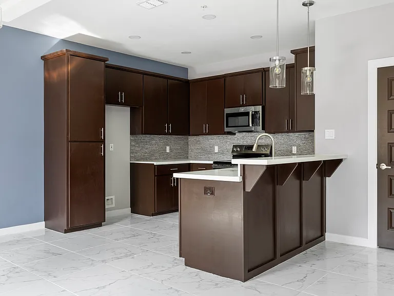 1305 E Daffodil Ave #D — Photo 6