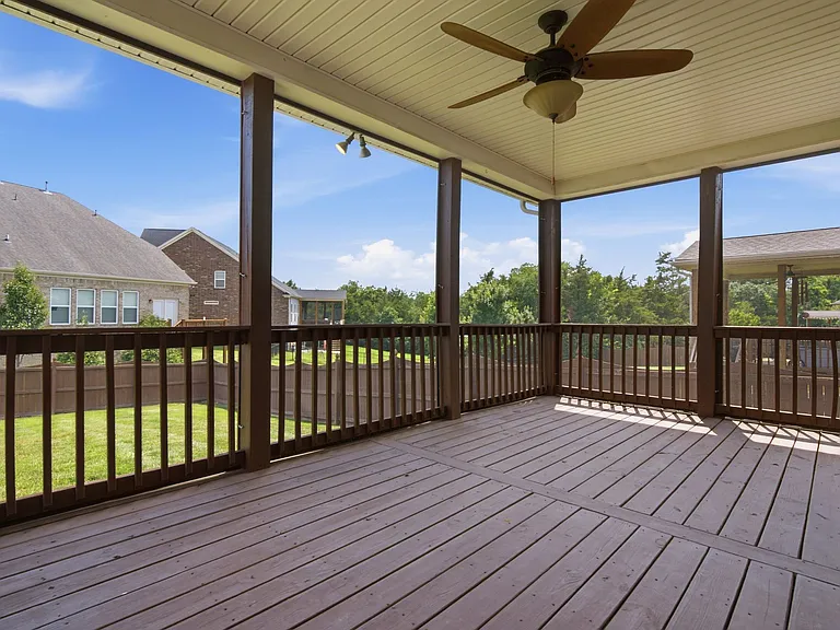 5036 Winslow Dr — Photo 32