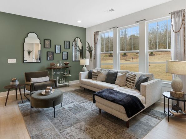 charlotte-north-carolina-446860624 picture