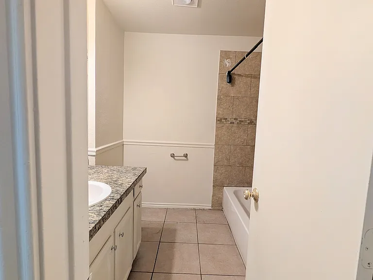 625 San Carlos Dr — Photo 13