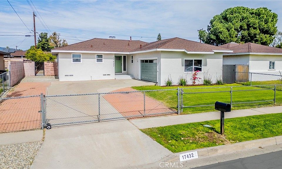 1st image of 17432 Fairview Rd