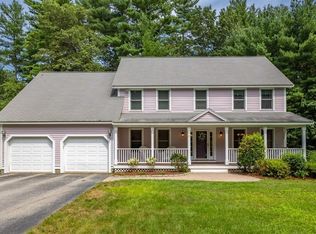 9 Hyacinth Dr, Westford, MA 01886