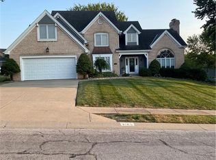 3105 NE 70th St, Kansas City, MO 64119