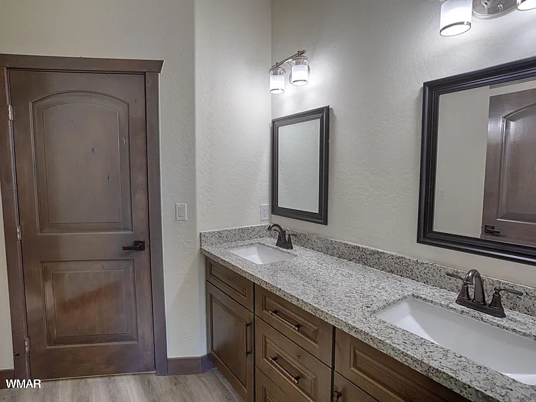 2960 W Villa Loop — Photo 13