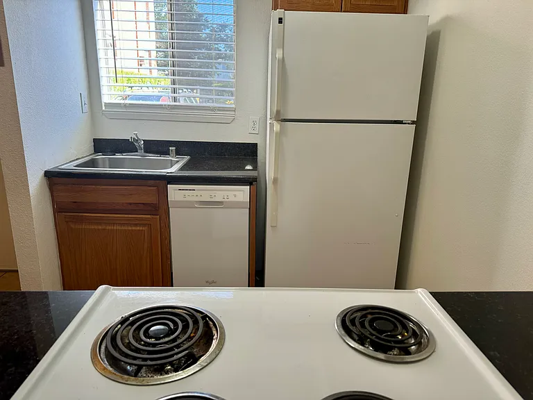 3335 J st — Photo 8