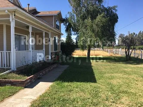 3555 Fresno Rd photo 1