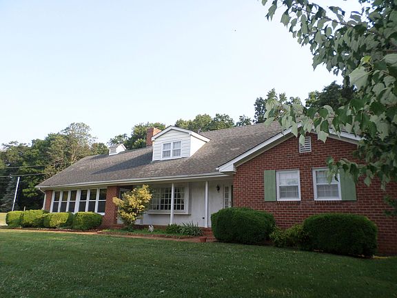 2nd image of 5488 Yale Dr