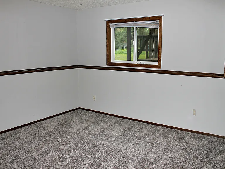 1421 Orchard Dr — Photo 13