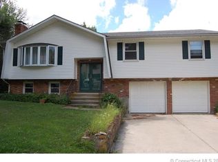 168 White Birch Dr, Waterbury, CT 06708