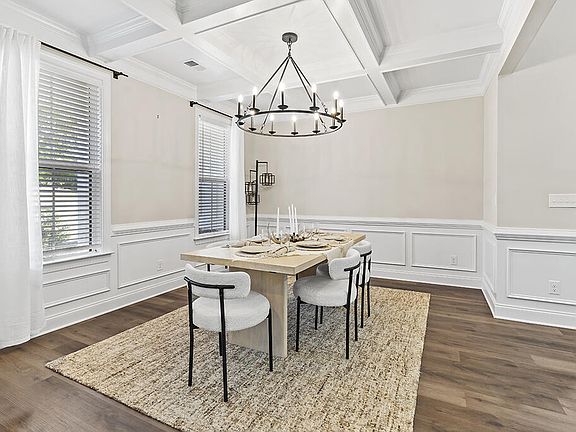3rd image of 105 Abercrombie Pointe