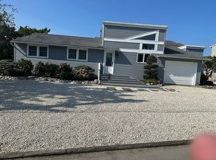 195 Nautilus Dr, Beach Haven, NJ 08008