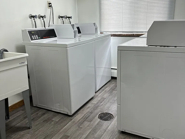 Shared laundry on site