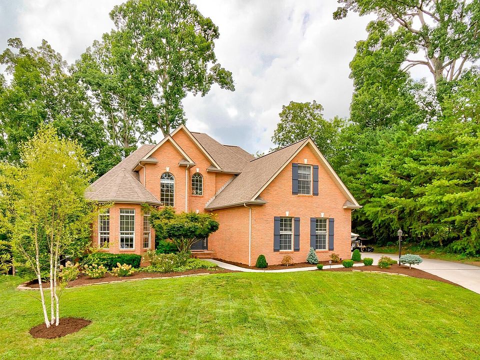 1st image of 1805 Shady Hollow Ln
