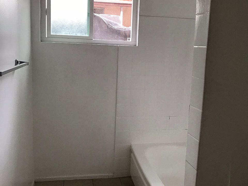 1st image of 944 S Gilbuck Dr APT D