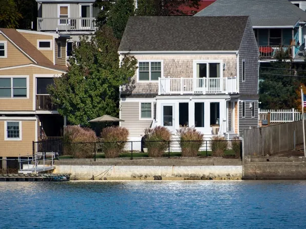 25 Bay St, Hull, MA 02045