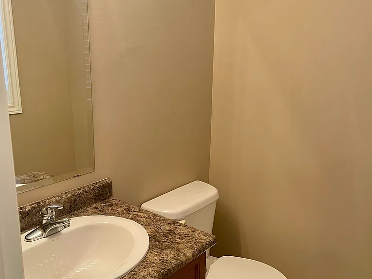 979 Crosscreek Ct — Photo 13