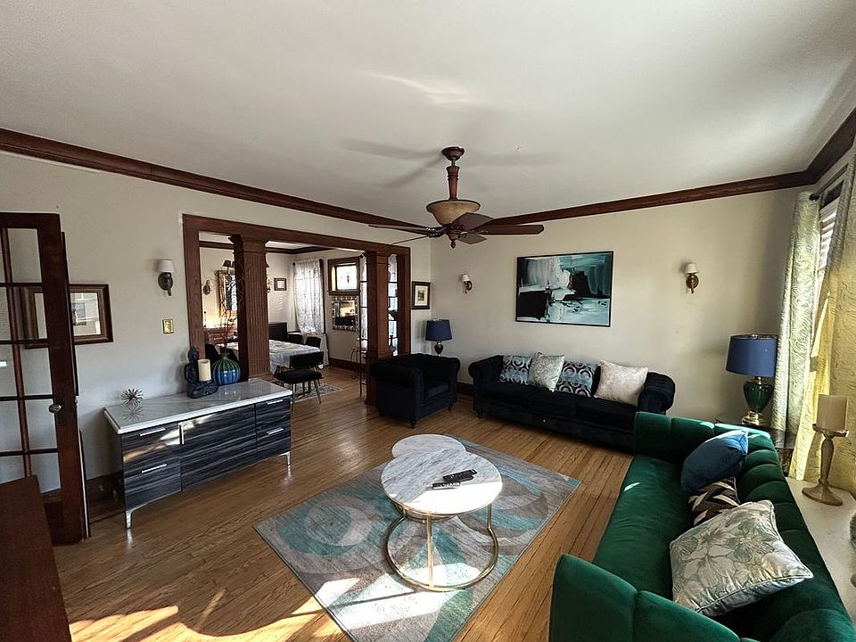 2nd image of 84 Crawford St Floor 2