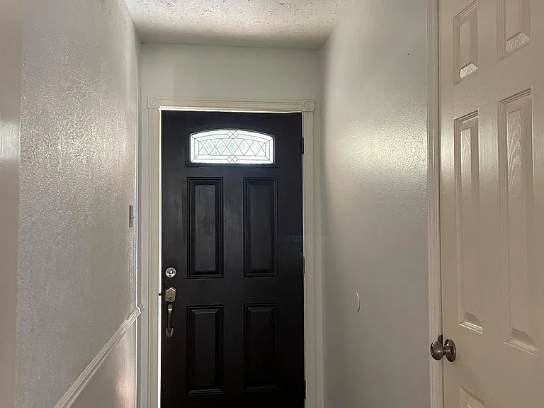3103 Sam Houston Dr — Photo 10