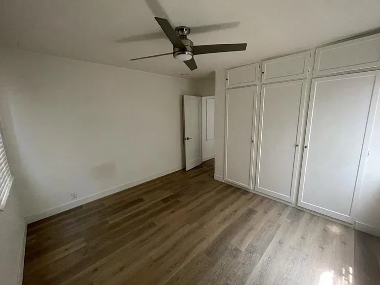 2517 Thurman Ave — Photo 10