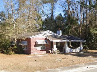 700 Iona St, Fairmont, NC 28340