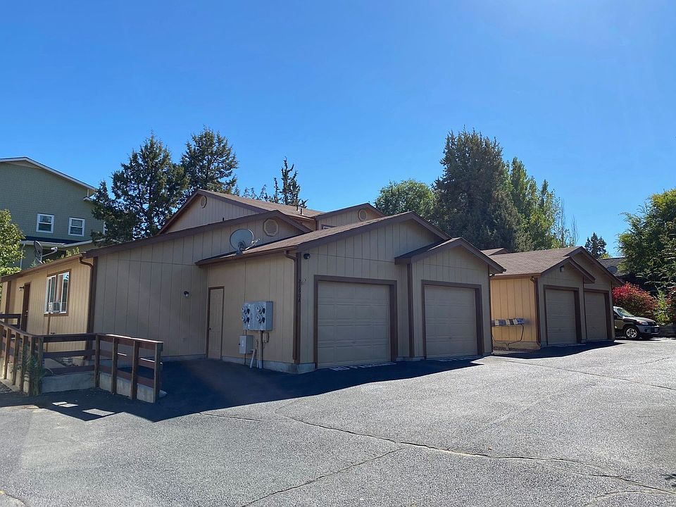 1st image of 2160 SW Canyon Dr #A