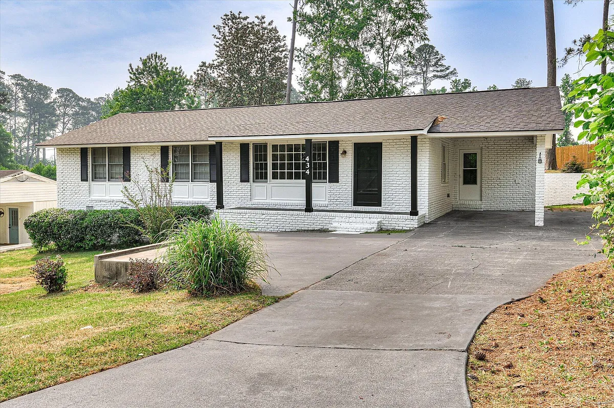 Building Photo - 434 Aumond Rd